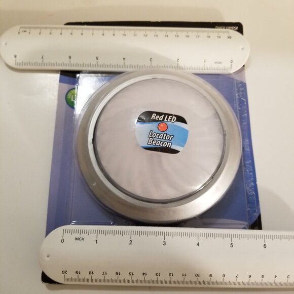 NIB Meridian 5.5" LED Tap Light - Picture 5 of 6